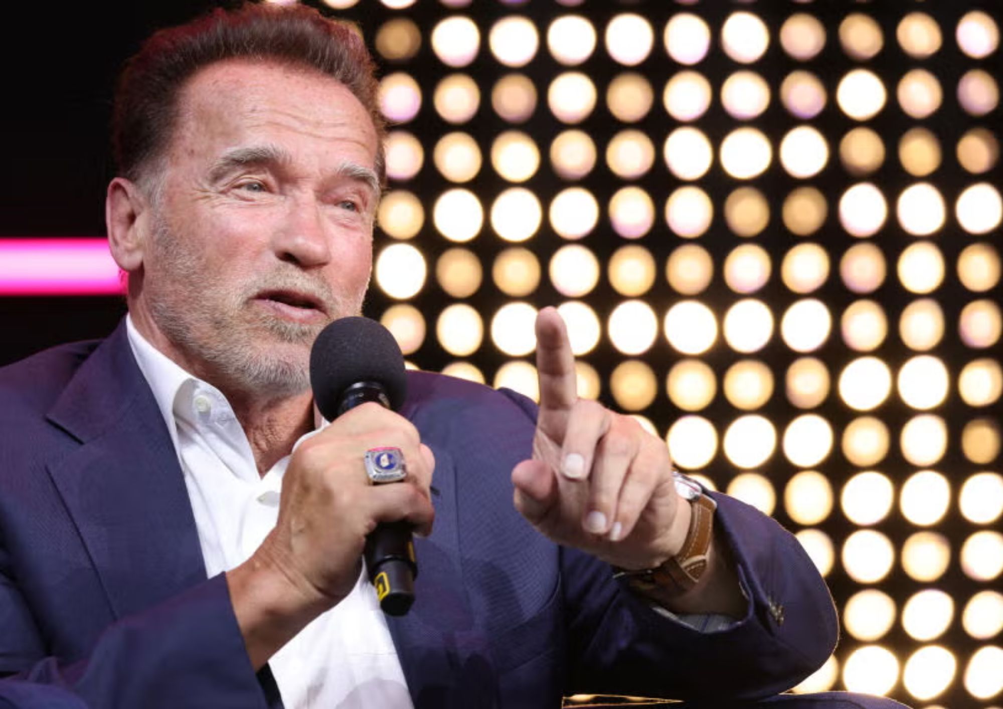 Arnold Schwarzenegger